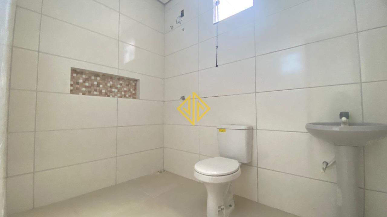 Casa para alugar com 2 quartos, 55m² - Foto 8