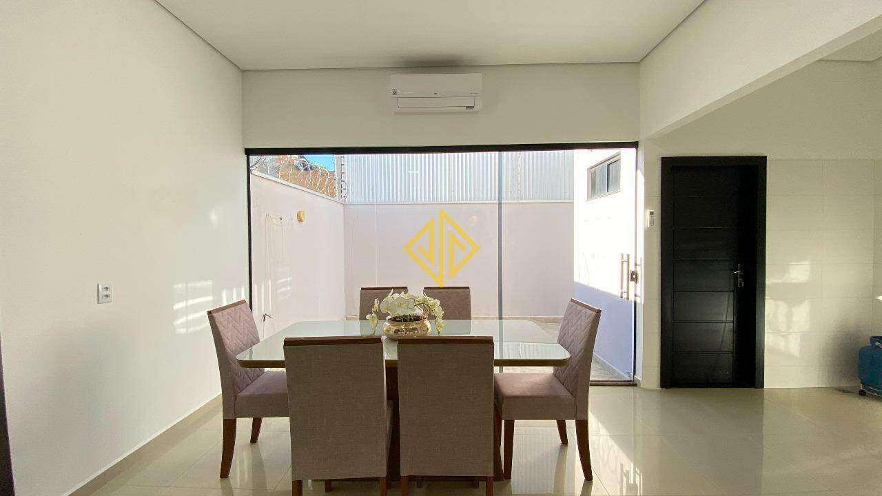 Casa à venda com 2 quartos, 169m² - Foto 13