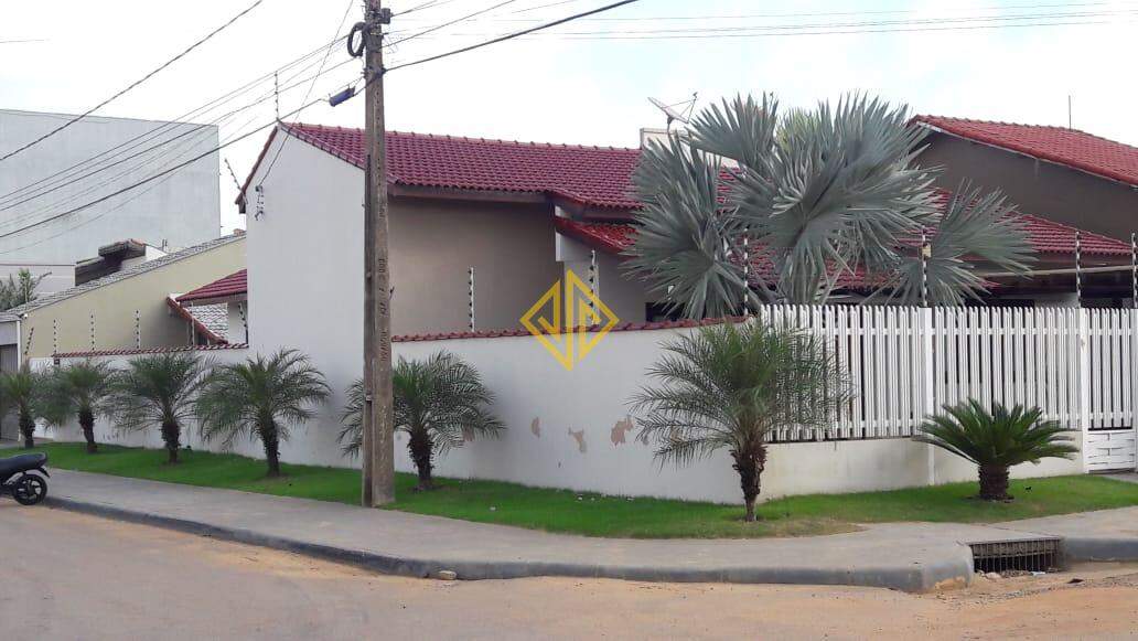 Casa à venda com 3 quartos, 171m² - Foto 2