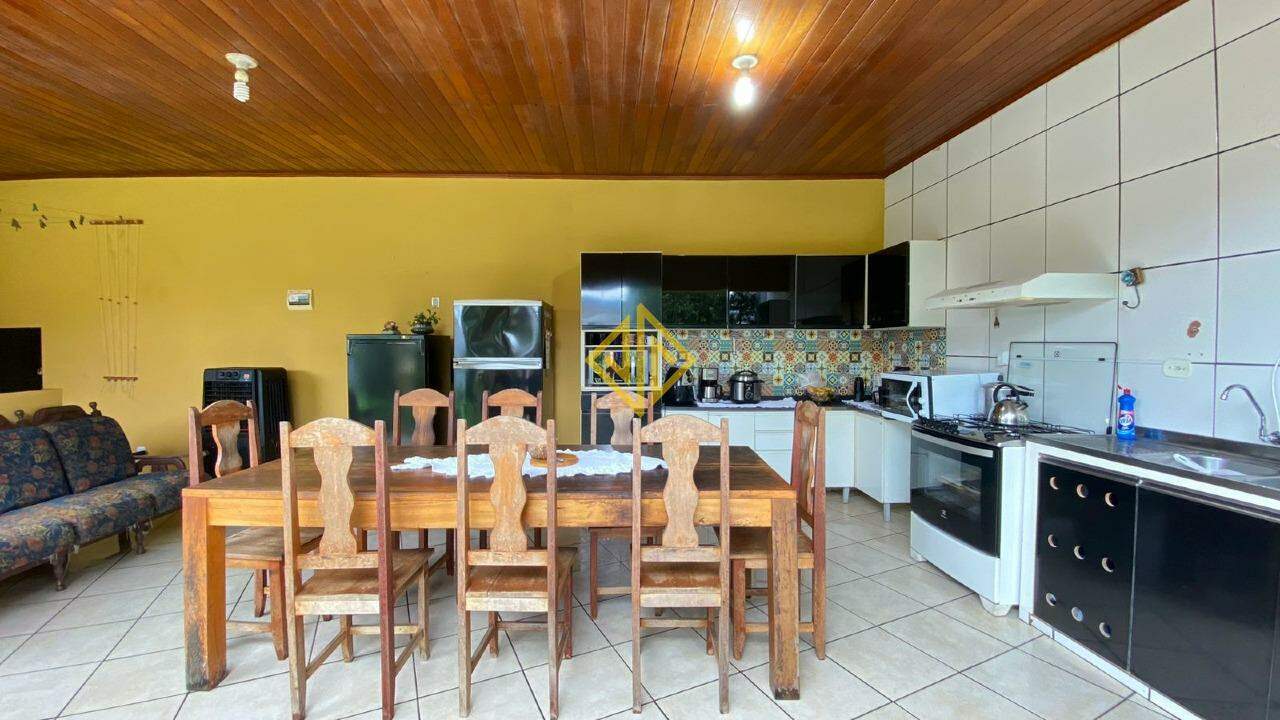 Casa à venda com 3 quartos, 159m² - Foto 14