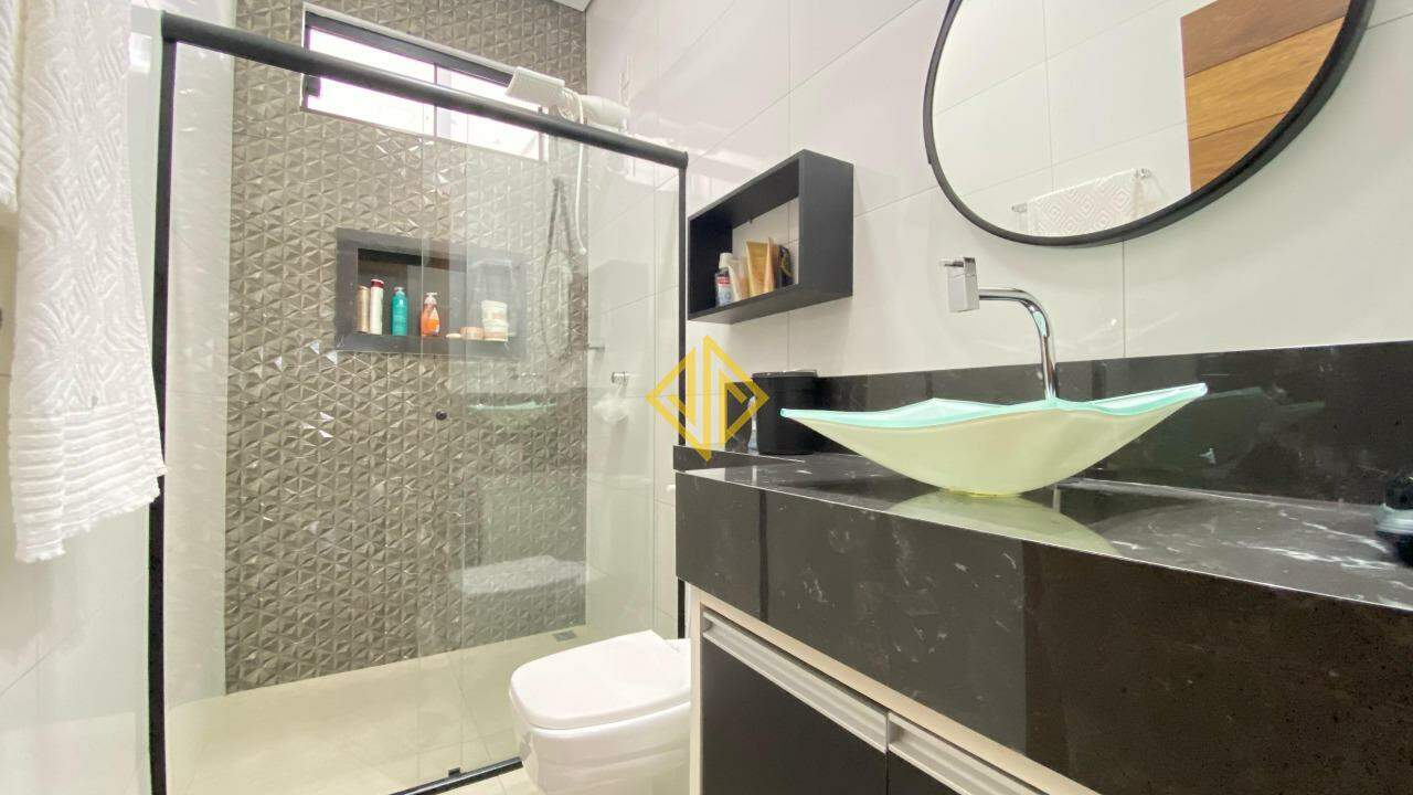 Casa à venda com 4 quartos, 153m² - Foto 5