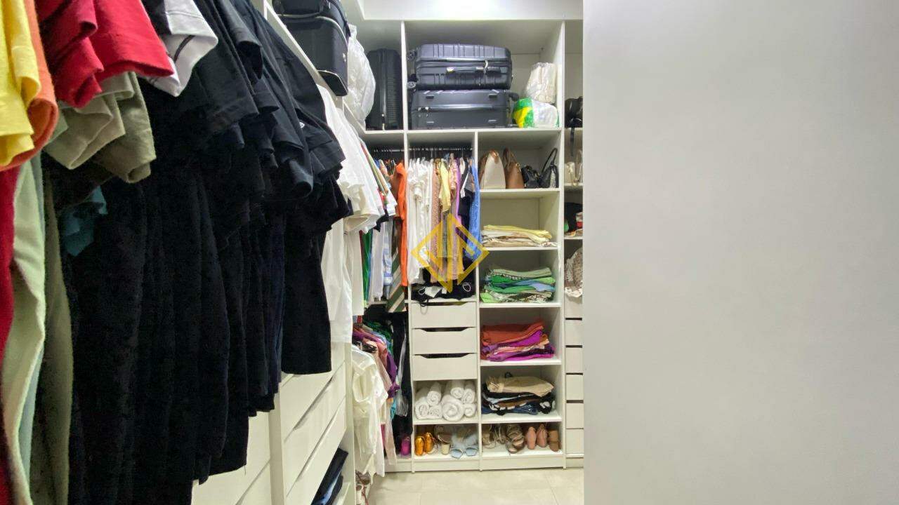 Casa à venda com 4 quartos, 153m² - Foto 9