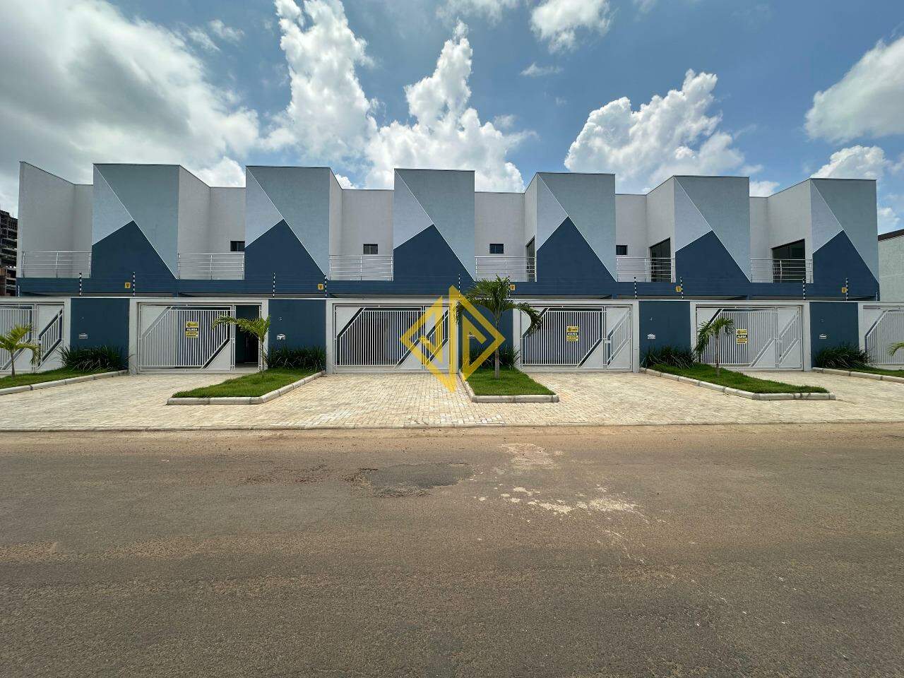 Sobrado, 3 quartos, 131 m² - Foto 1