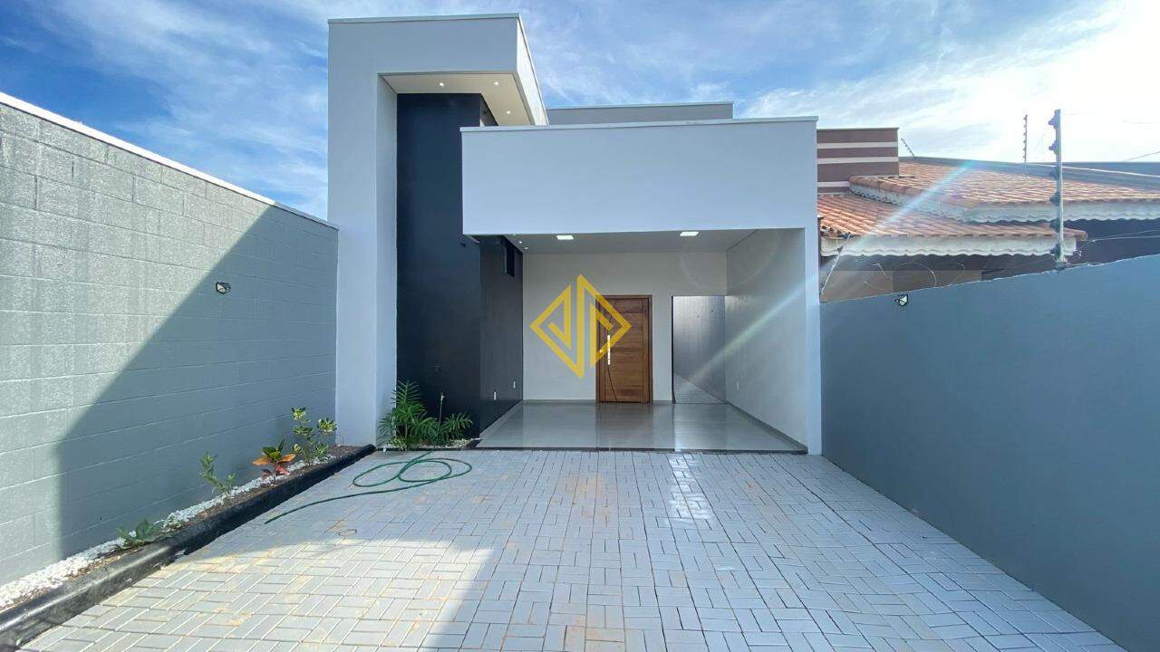 Casa à venda com 2 quartos, 123m² - Foto 1