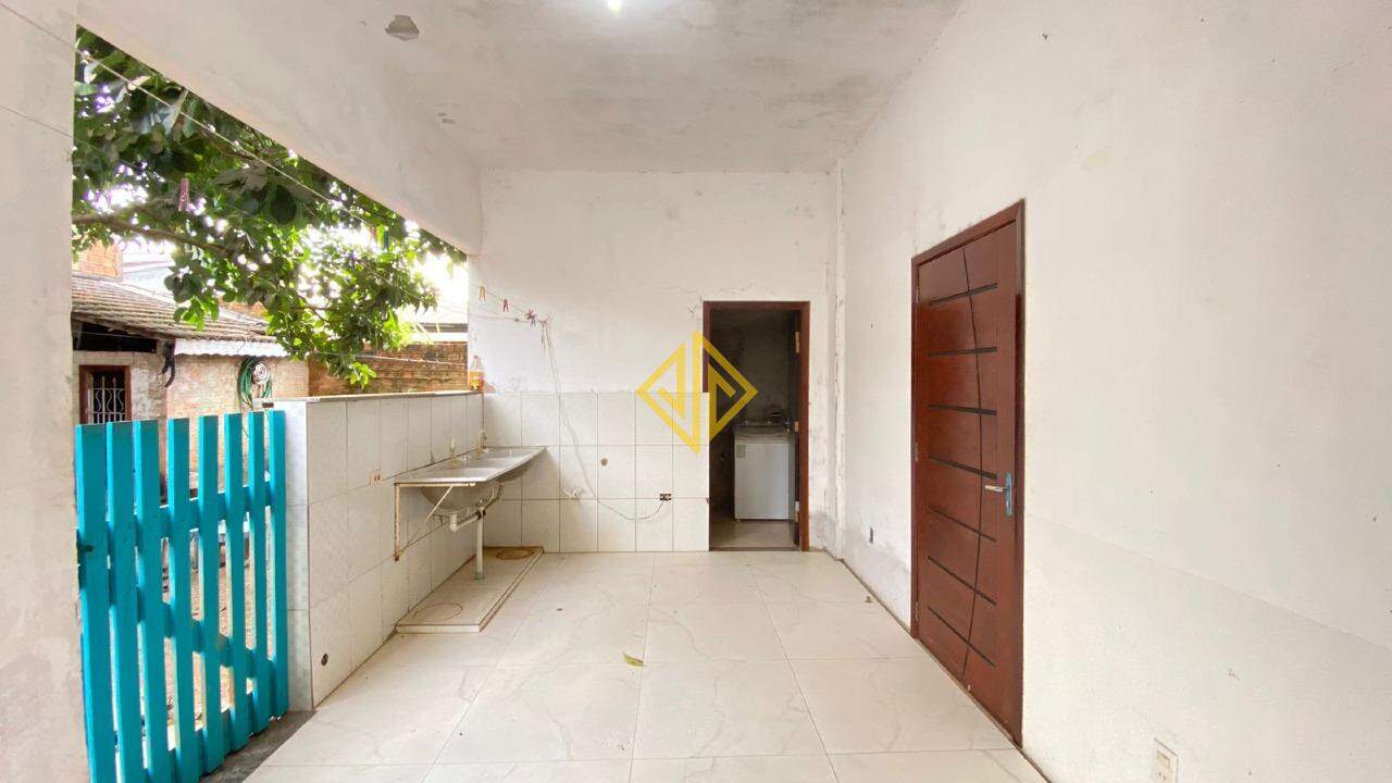 Casa à venda com 2 quartos, 137m² - Foto 5