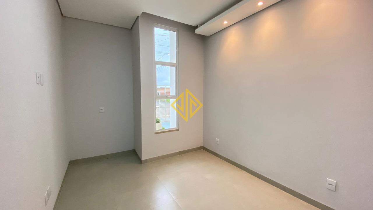 Casa à venda com 3 quartos, 104m² - Foto 4