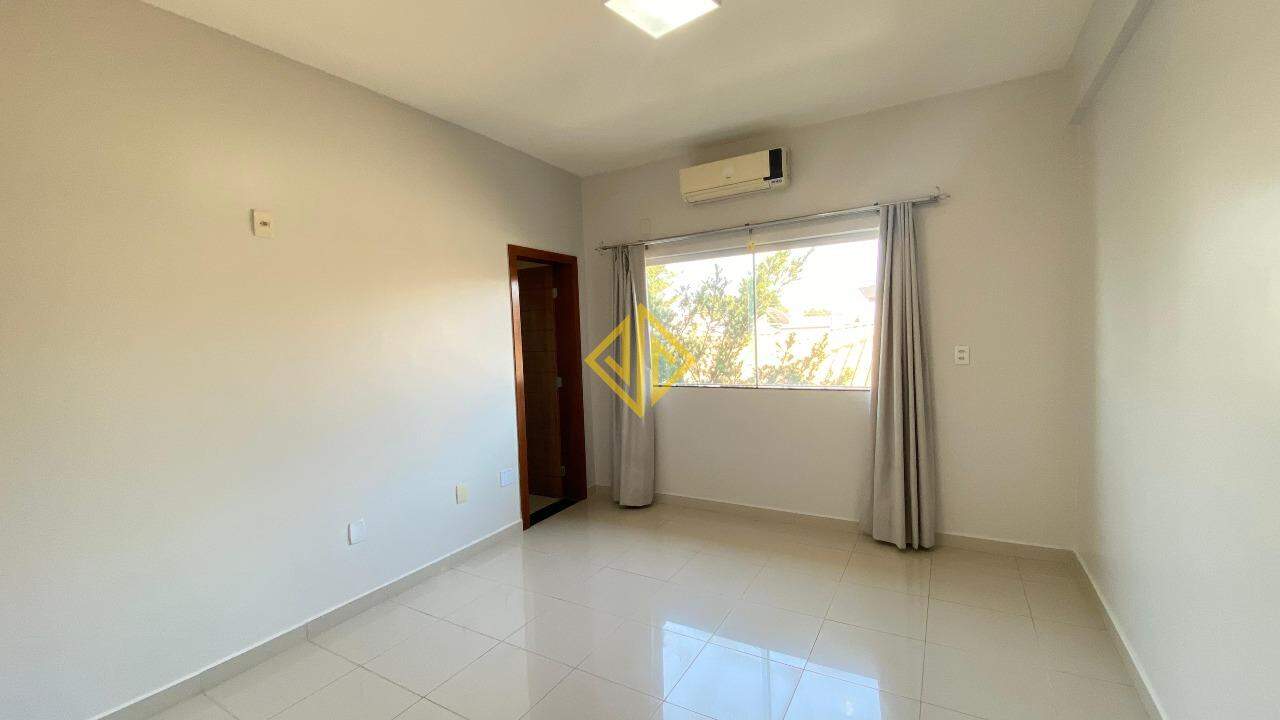 Casa à venda com 3 quartos, 400m² - Foto 13