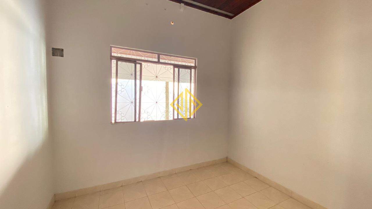 Casa à venda com 3 quartos, 170m² - Foto 7