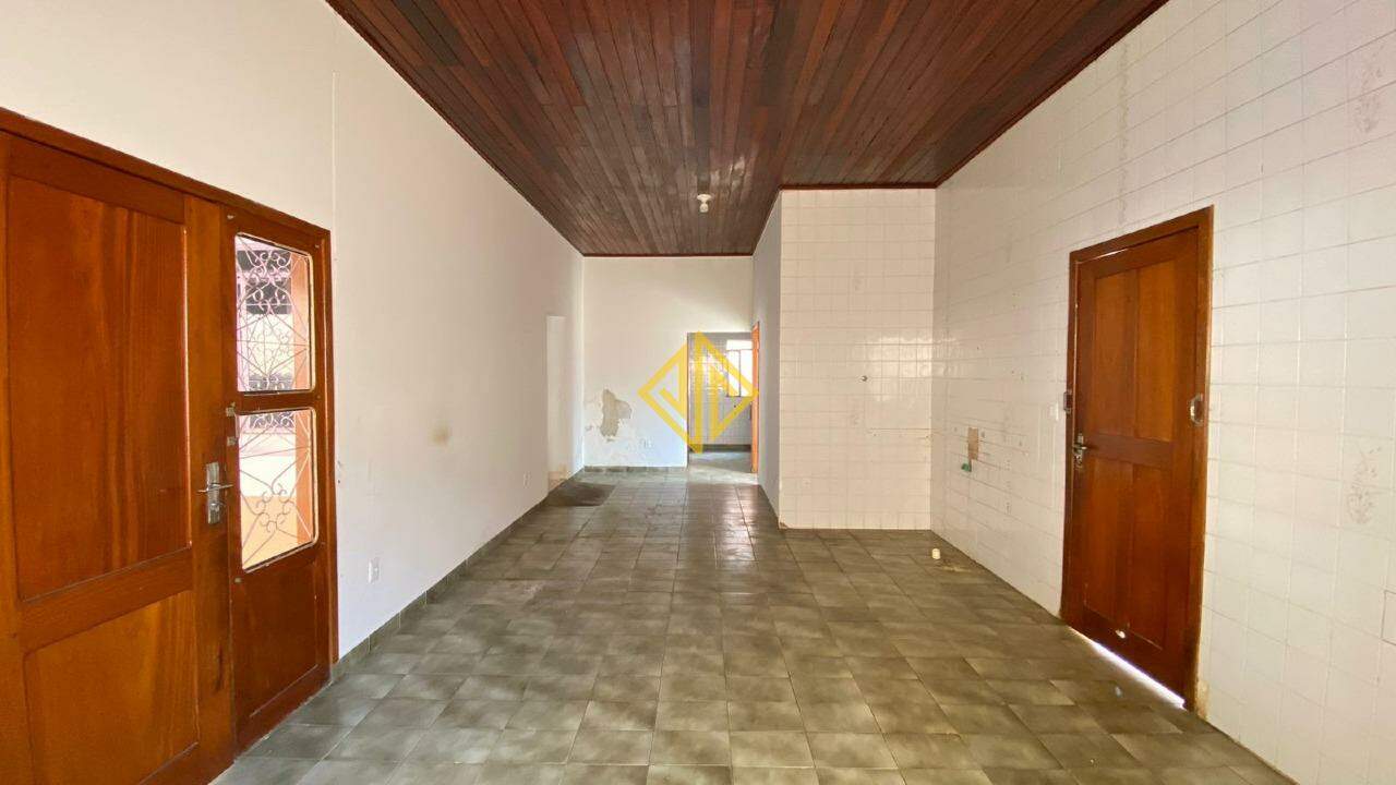 Casa à venda com 3 quartos, 170m² - Foto 9