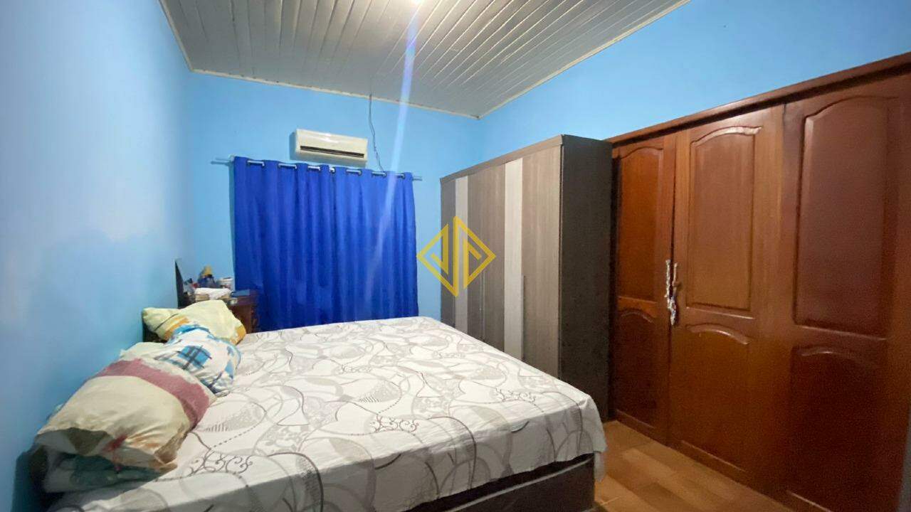 Casa à venda com 4 quartos, 266m² - Foto 9