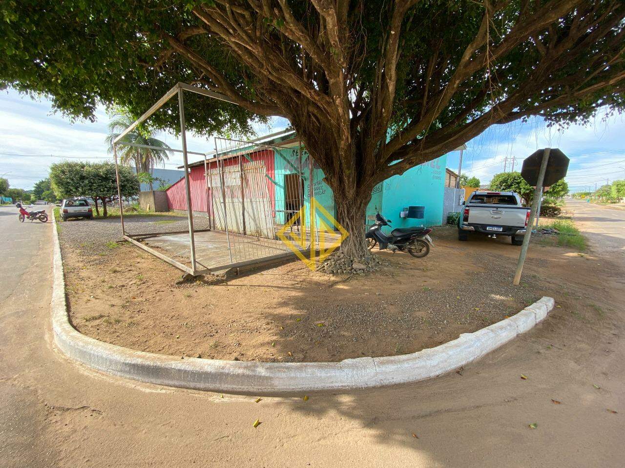 Loja-Salão à venda com 3 quartos, 150m² - Foto 2