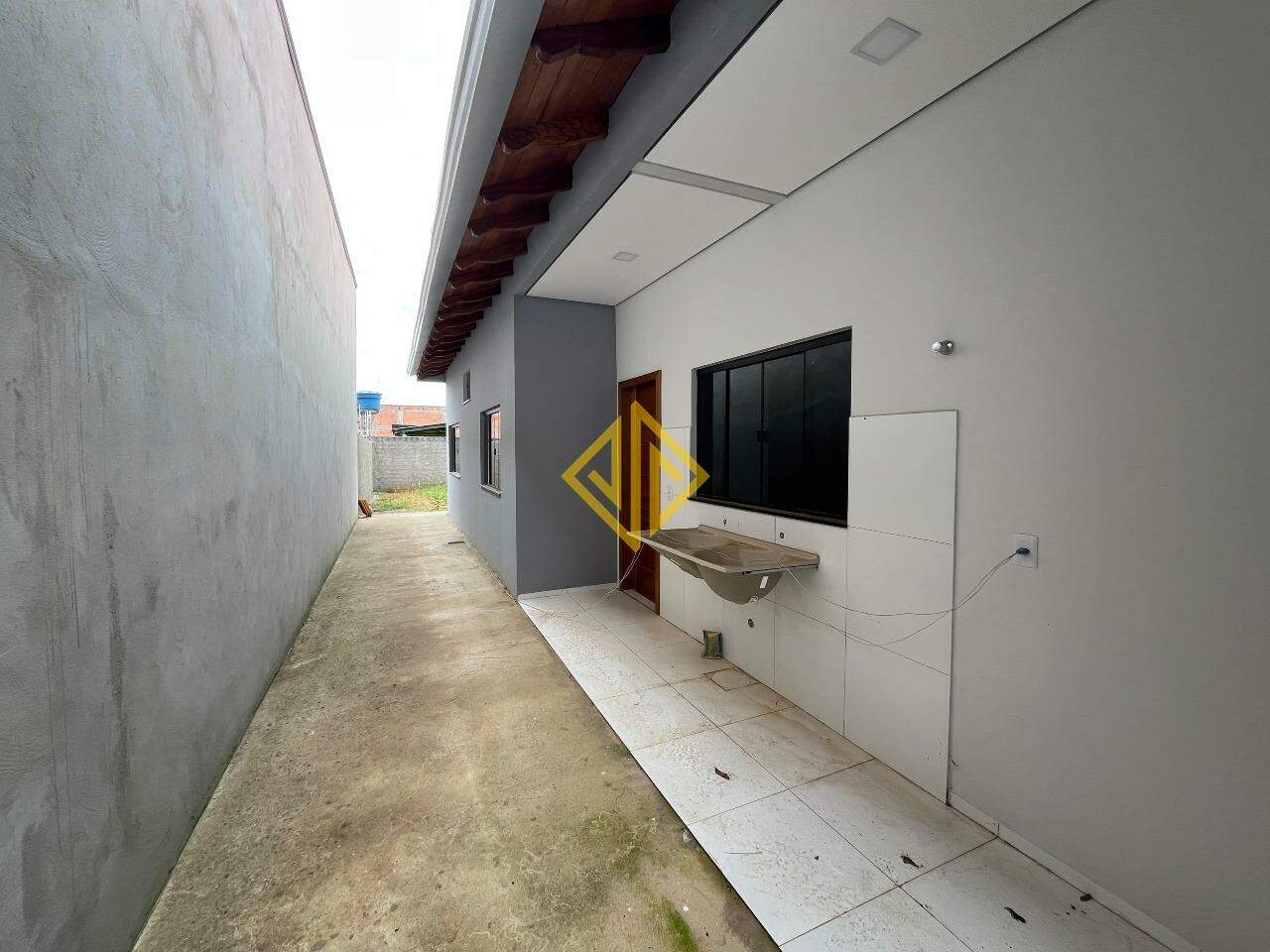 Casa à venda com 2 quartos, 67m² - Foto 7