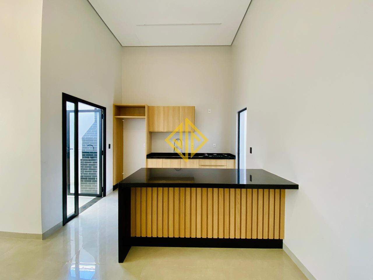Casa à venda com 2 quartos, 110m² - Foto 3