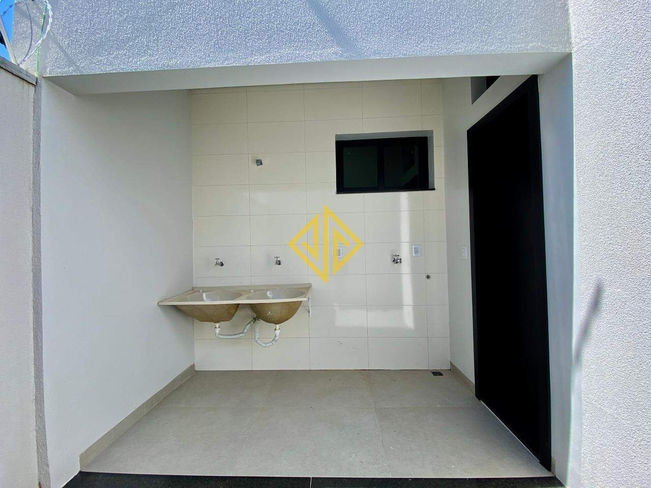 Casa à venda com 2 quartos, 110m² - Foto 15