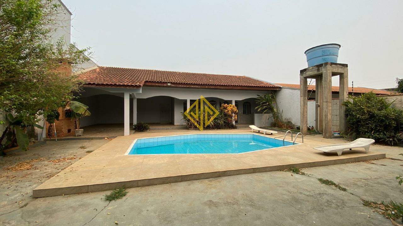 Casa, 3 quartos, 400 m² - Foto 1