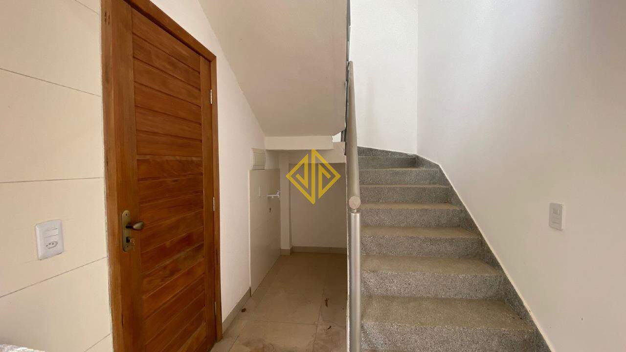 Sobrado para alugar com 2 quartos, 60m² - Foto 4