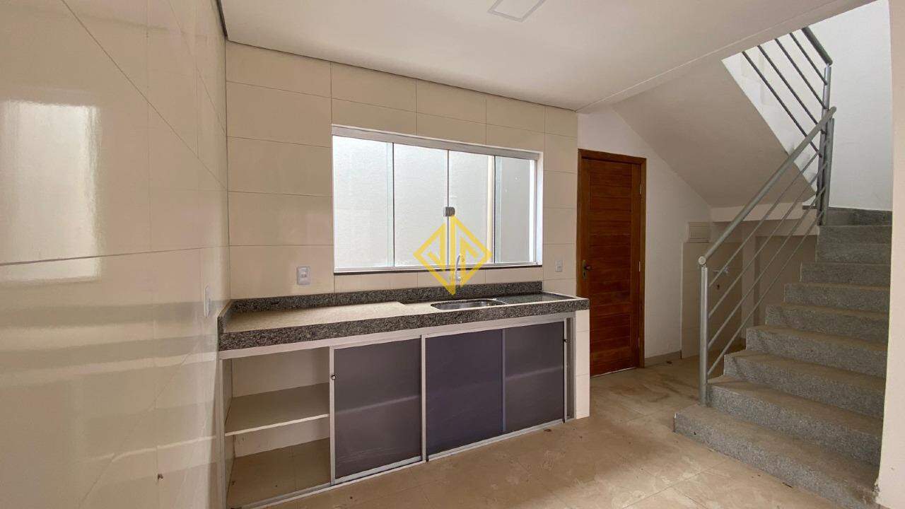 Sobrado para alugar com 2 quartos, 60m² - Foto 3