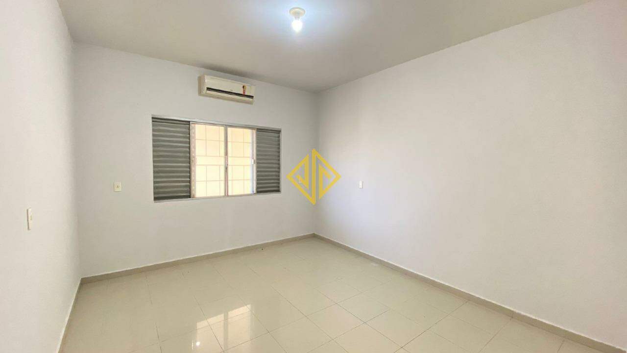 Casa à venda com 3 quartos, 160m² - Foto 8