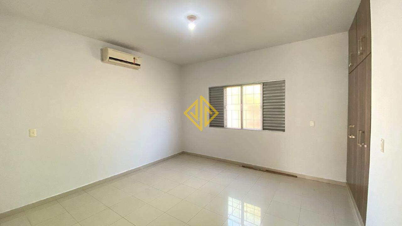 Casa à venda com 3 quartos, 160m² - Foto 11