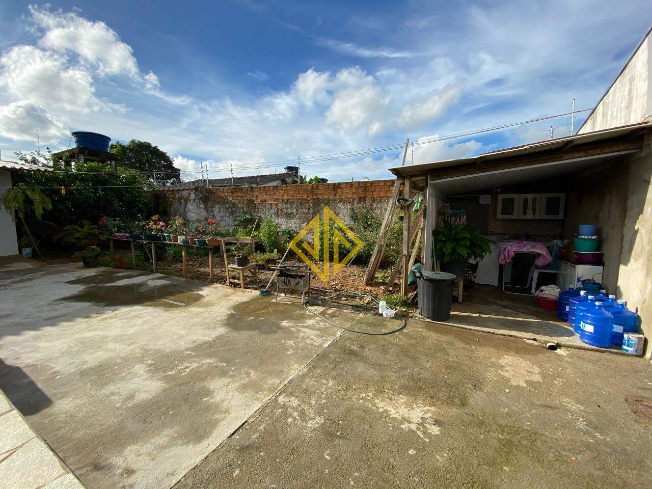 Casa para alugar com 3 quartos, 210m² - Foto 9