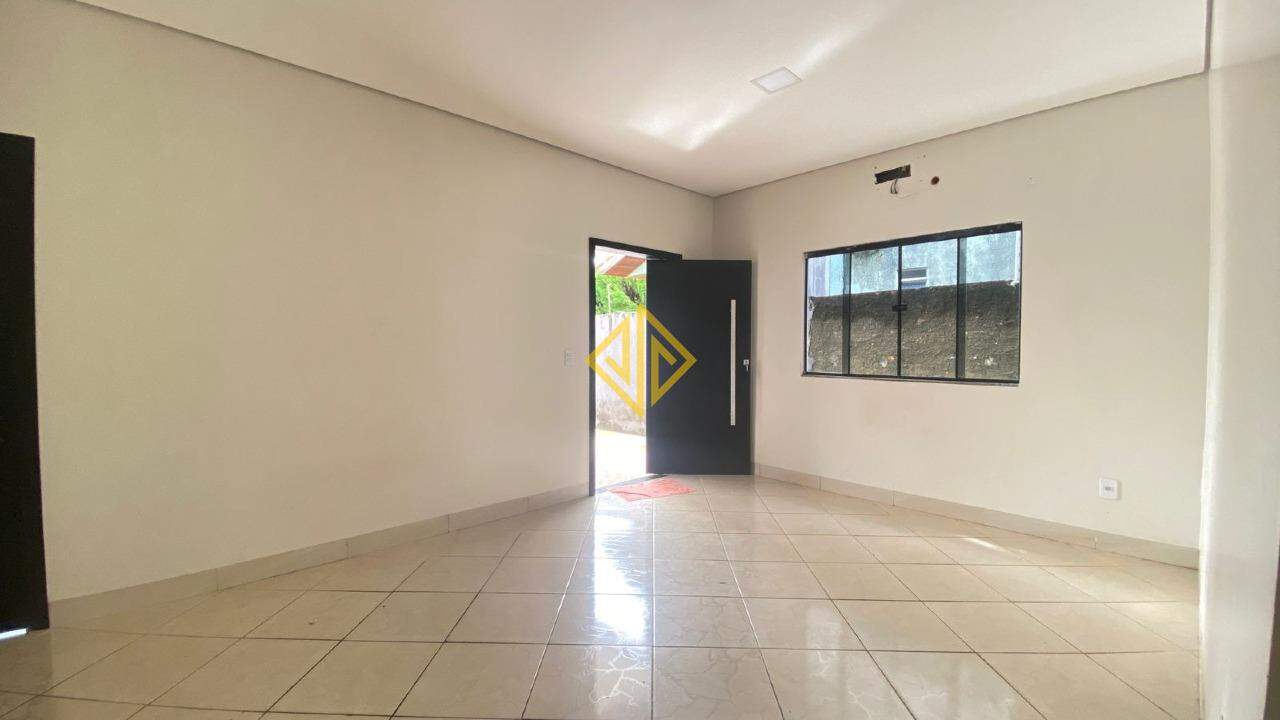 Casa à venda com 3 quartos, 166m² - Foto 3