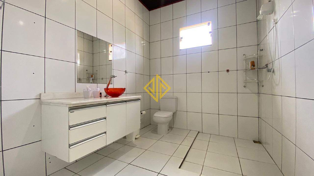 Casa à venda com 3 quartos, 185m² - Foto 6