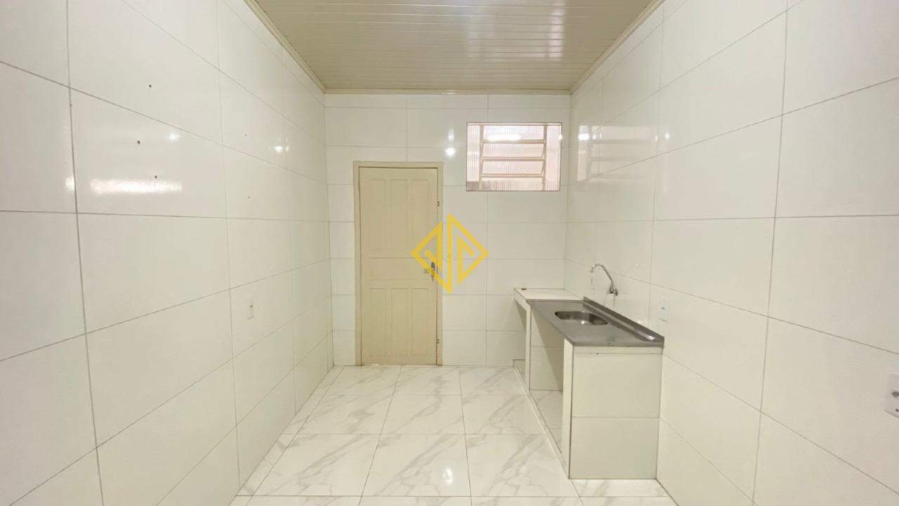 Casa à venda com 2 quartos, 104m² - Foto 5