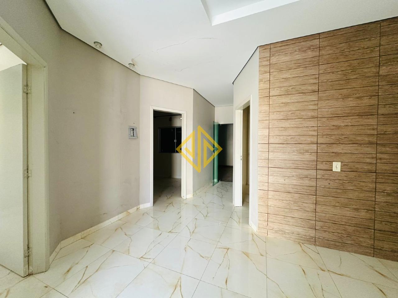 Casa à venda no Jardim Jorge Teixeira: 