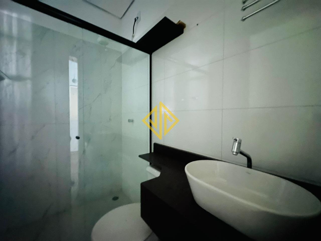 Casa à venda no Jardim Jorge Teixeira: 