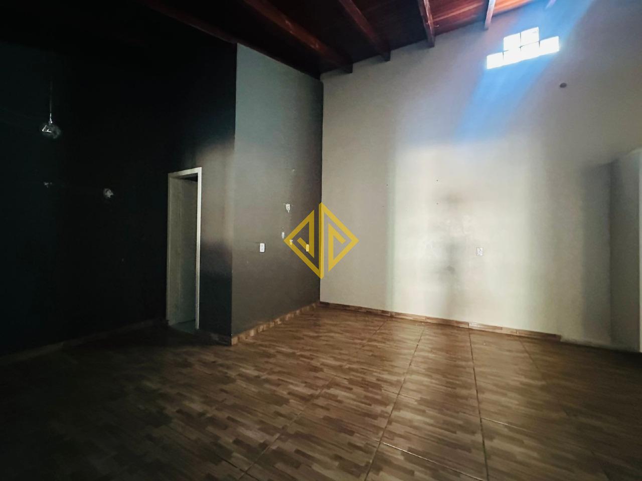 Casa à venda no Jardim Jorge Teixeira: 