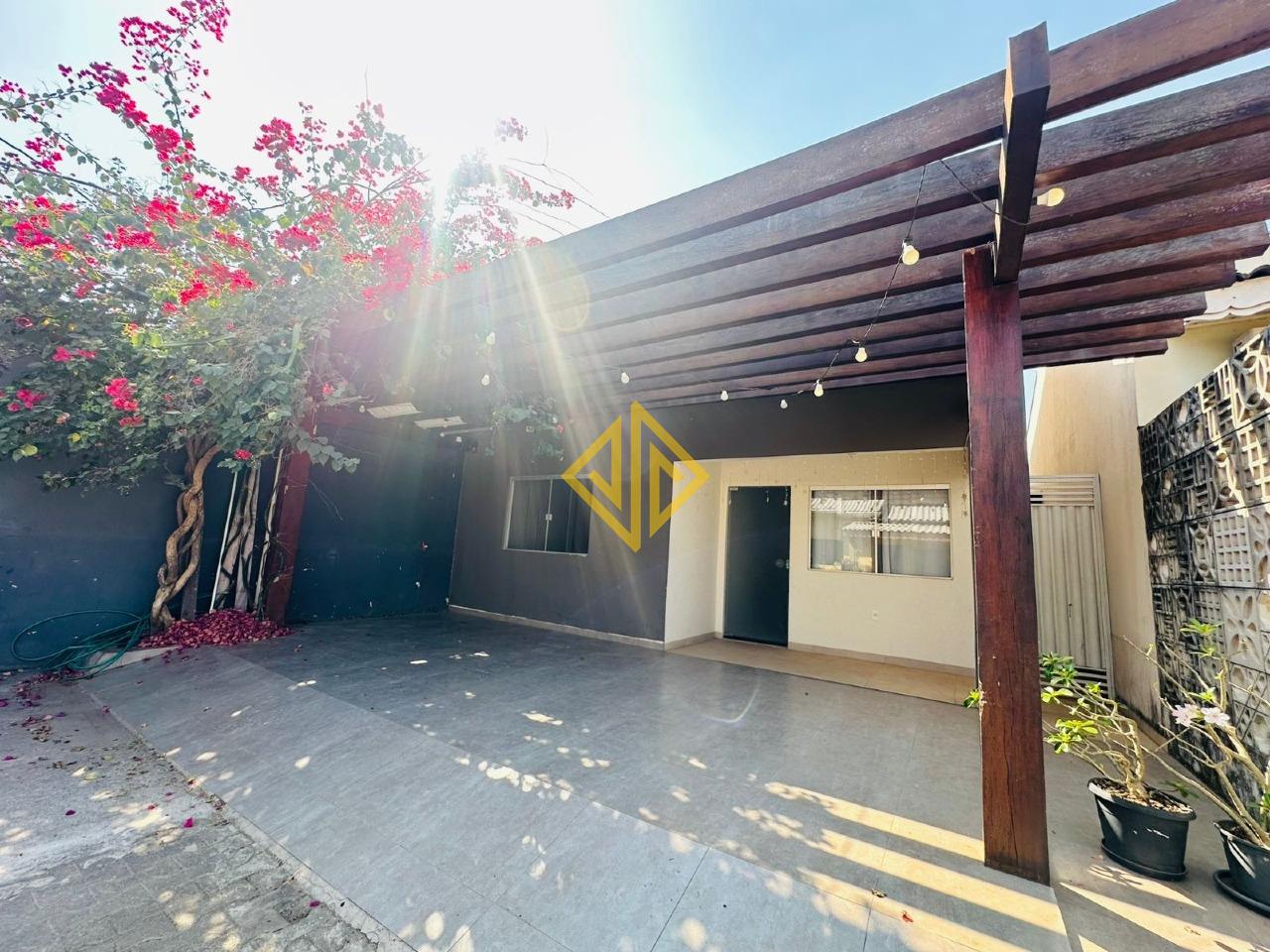 Casa à venda no Jardim Jorge Teixeira: 