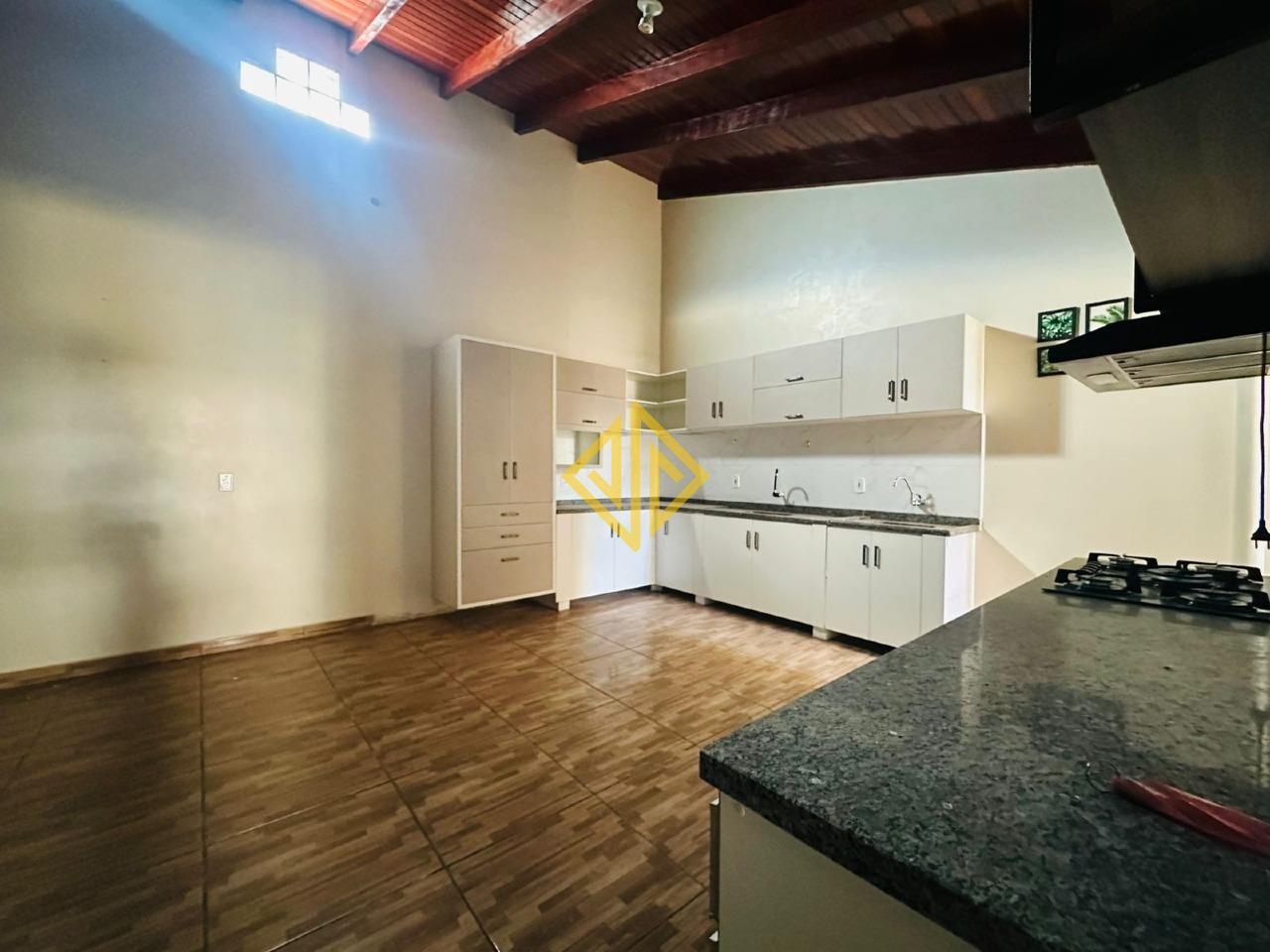 Casa à venda no Jardim Jorge Teixeira: 