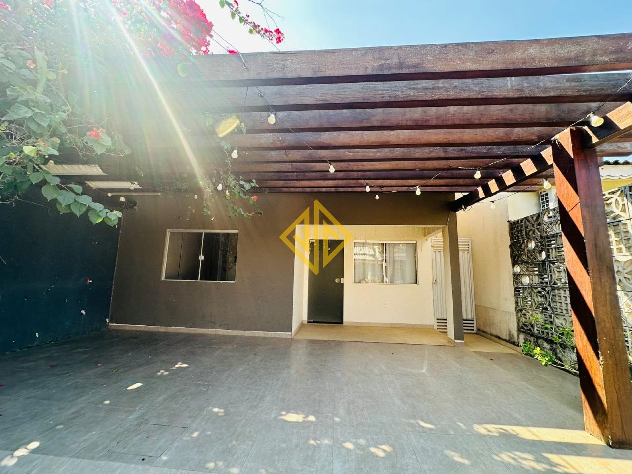 Casa à venda no Jardim Jorge Teixeira: 