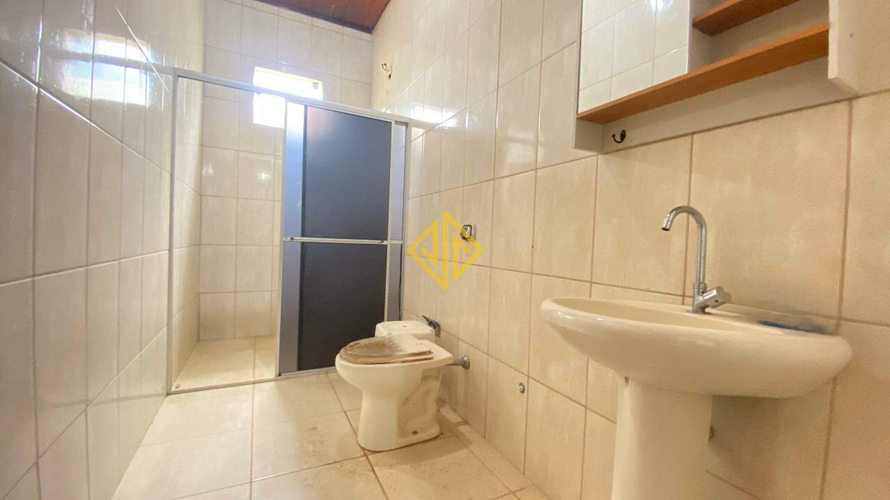 Casa à venda com 2 quartos, 111m² - Foto 3