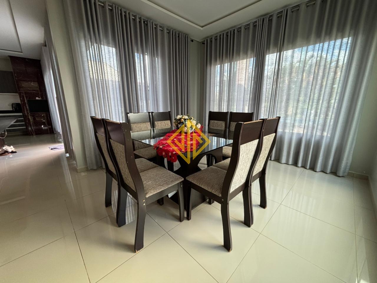 Casa à venda no Jardim das Palmeiras: 