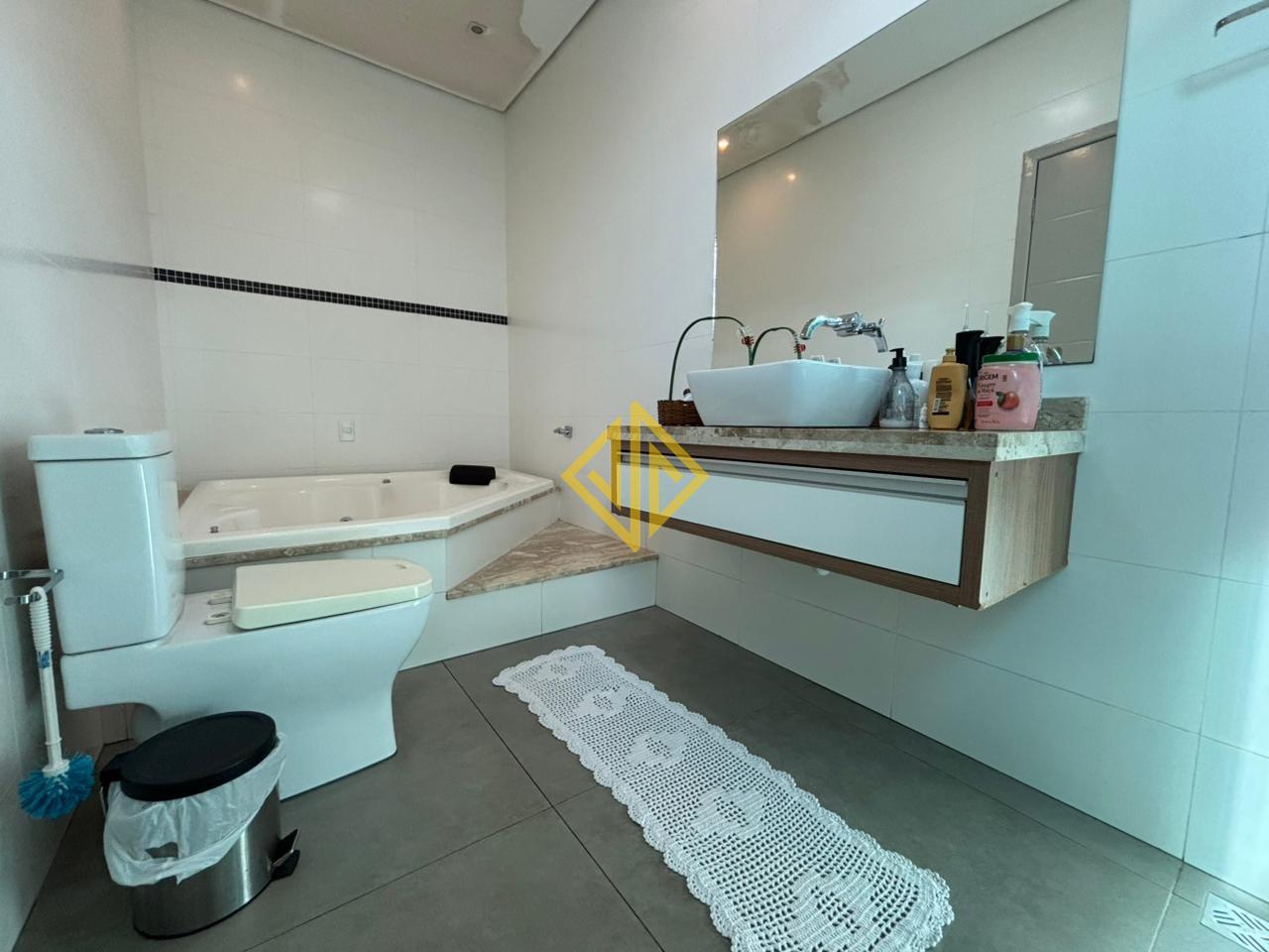 Casa à venda no Jardim das Palmeiras: 