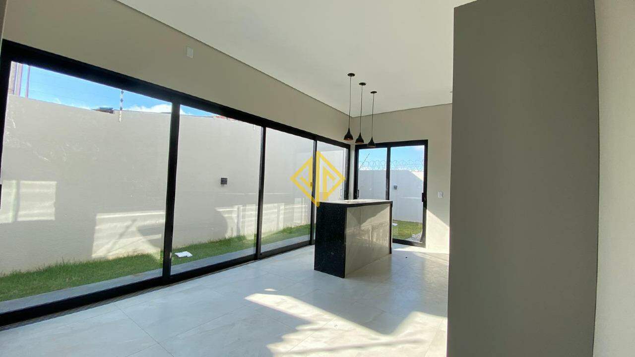 Casa à venda com 2 quartos, 103m² - Foto 10