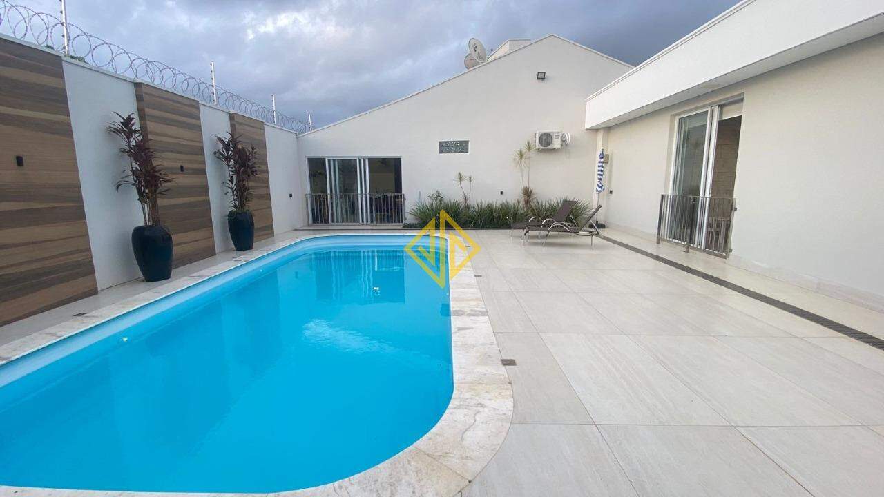Casa à venda no Setor 01: 