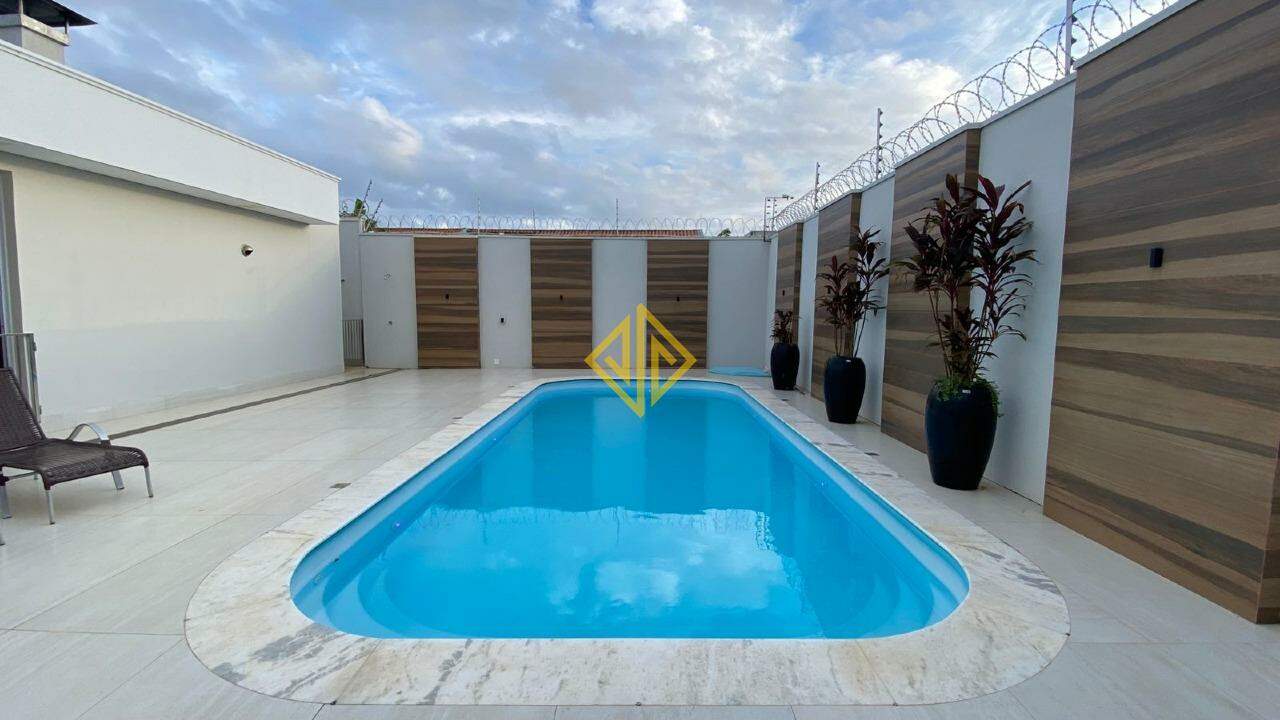 Casa à venda no Setor 01: 