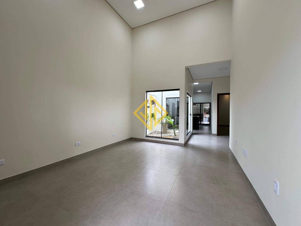 Casa à venda com 3 quartos, 165m² - Foto 2