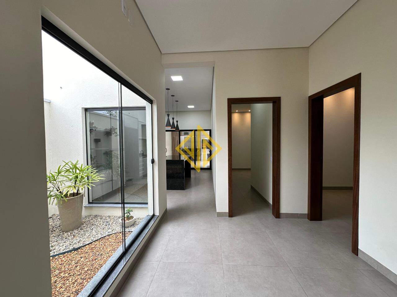 Casa à venda com 3 quartos, 165m² - Foto 4