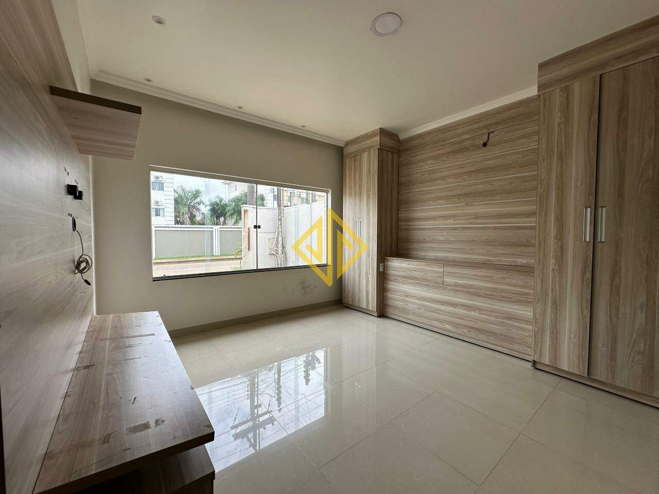 Casa à venda com 2 quartos, 166m² - Foto 9