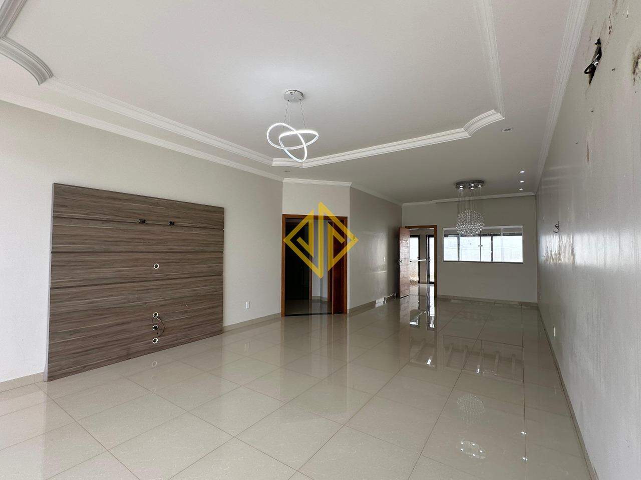 Casa à venda com 2 quartos, 166m² - Foto 3