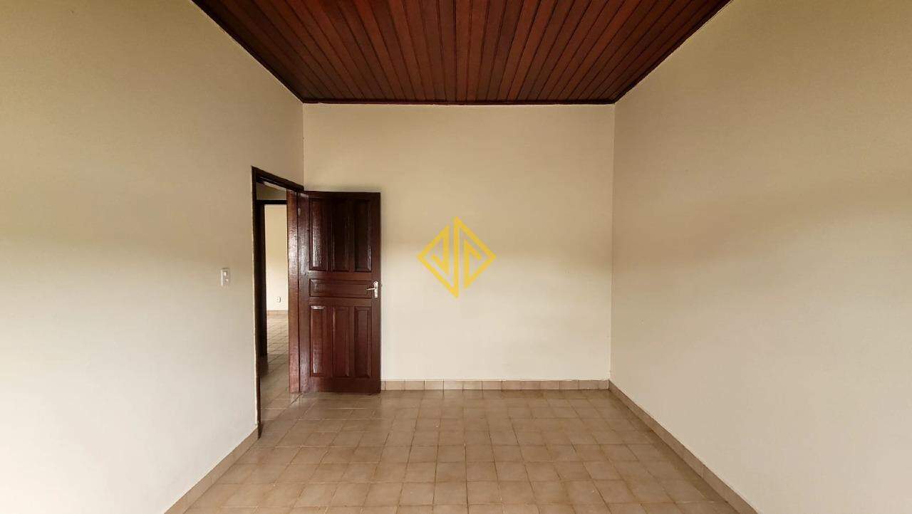 Casa à venda com 2 quartos, 89m² - Foto 12