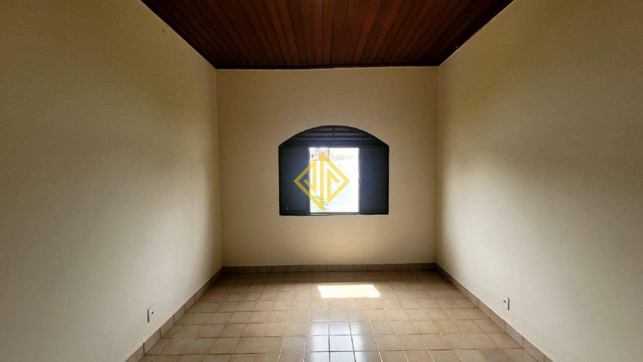 Casa à venda com 2 quartos, 89m² - Foto 11