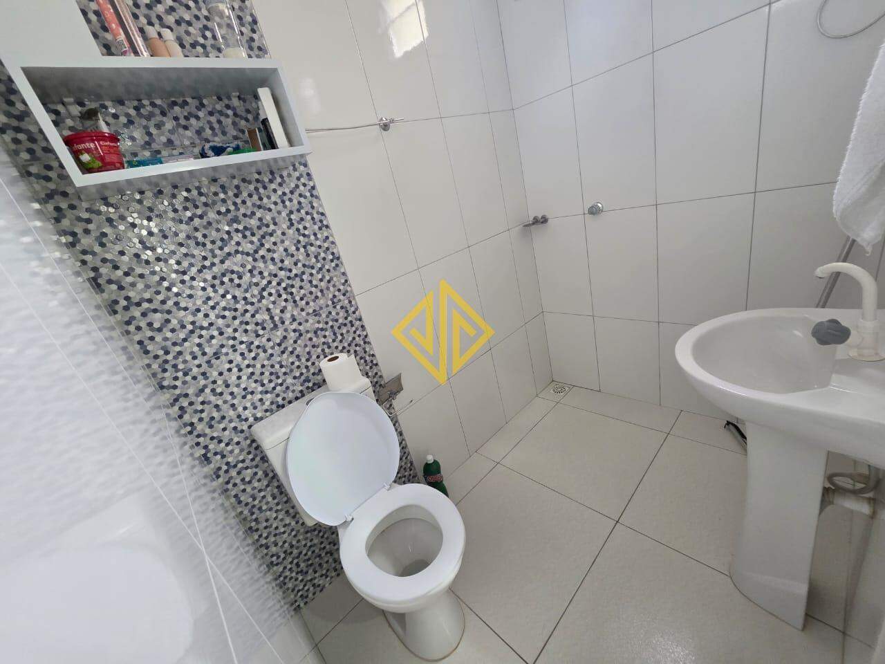 Casa à venda com 3 quartos, 213m² - Foto 14