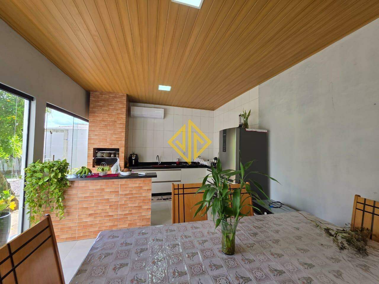 Casa à venda com 3 quartos, 213m² - Foto 7