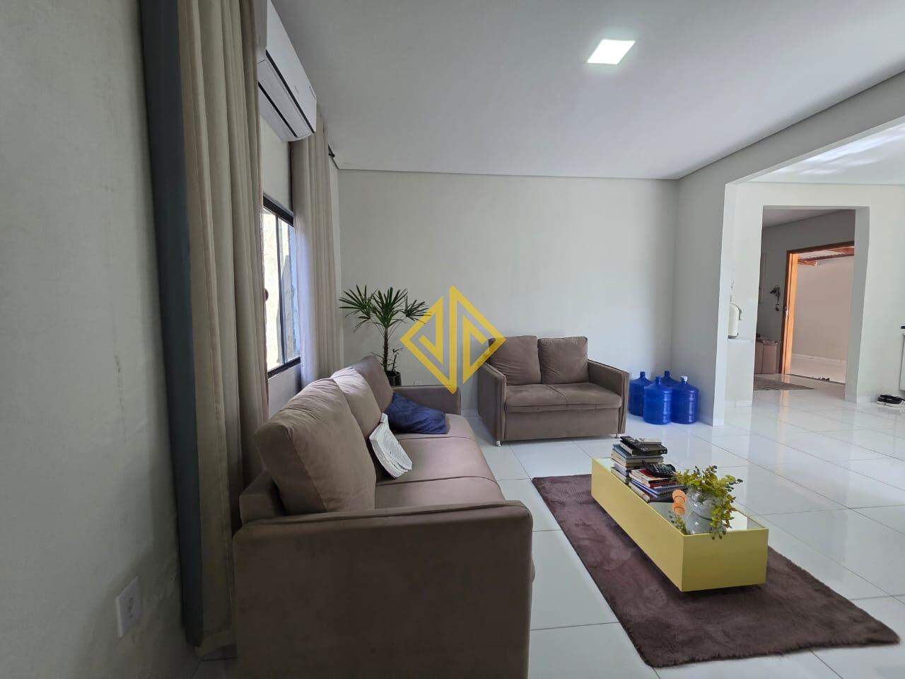 Casa à venda com 3 quartos, 213m² - Foto 10