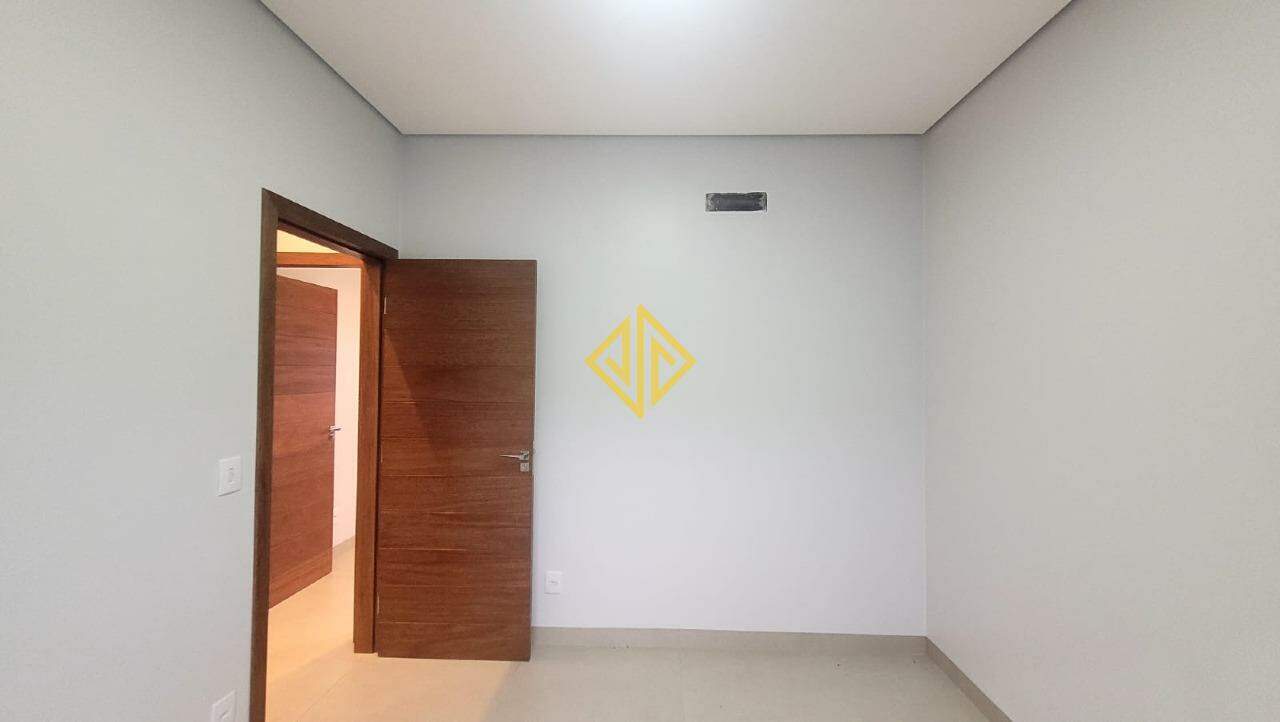 Casa à venda com 2 quartos, 113m² - Foto 9
