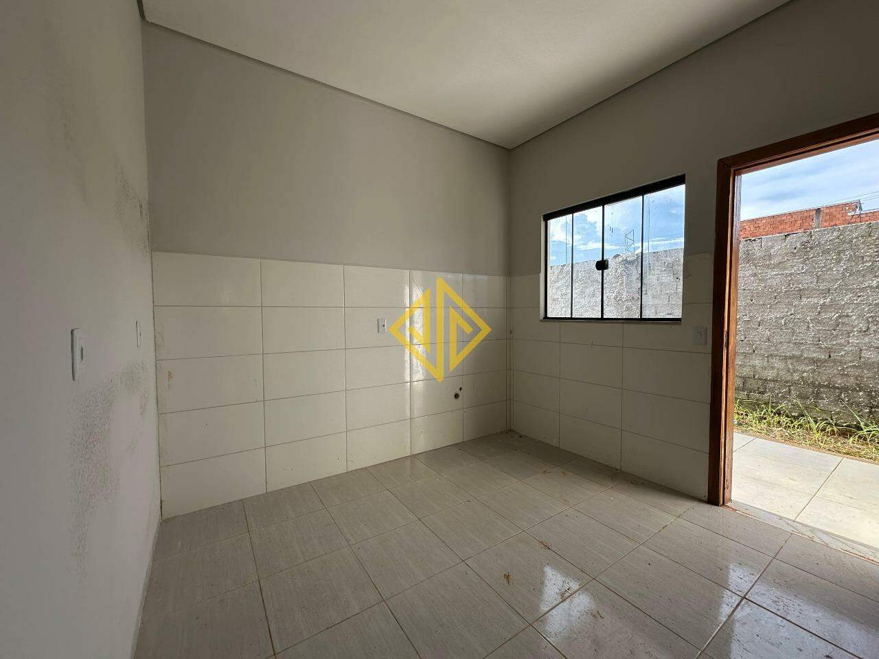 Casa à venda com 2 quartos, 52m² - Foto 6